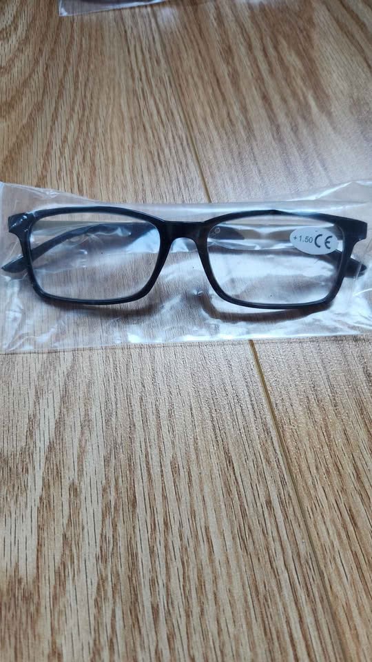 Reading Glasses - photo 2