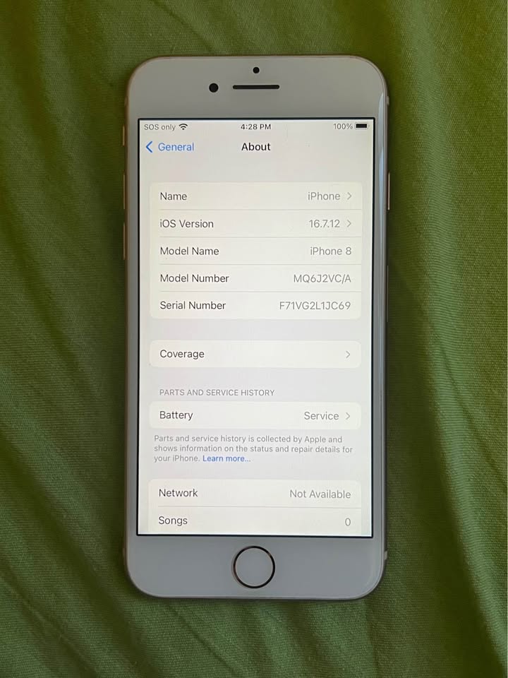 iPhone 8 - photo 3