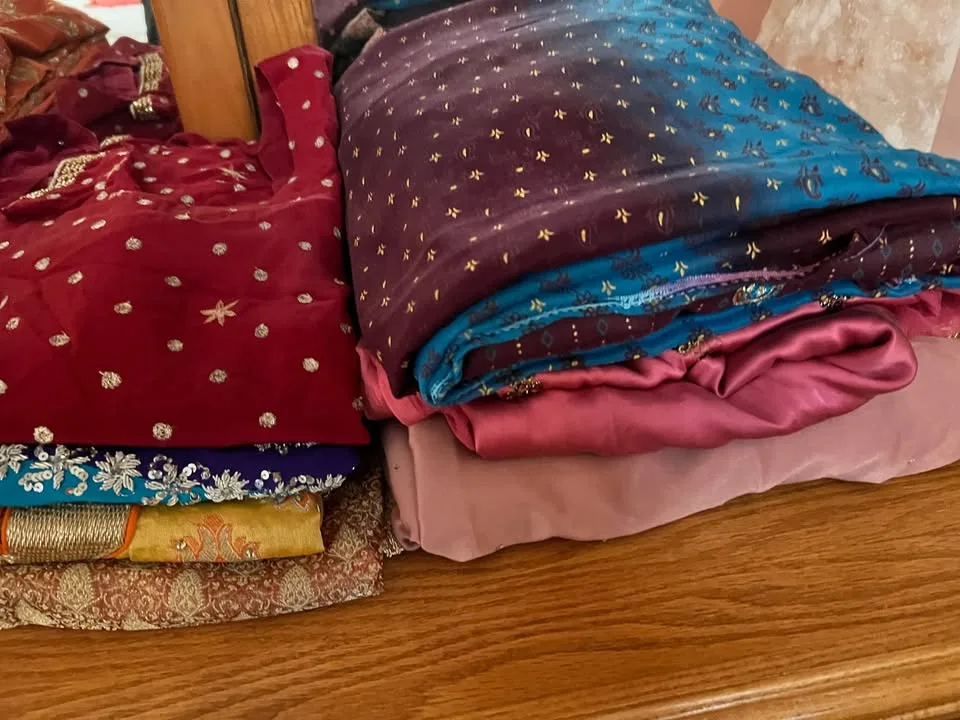 Ladies Indian Suits, Sarees, Lenghas & More – $15 image indicator(2)