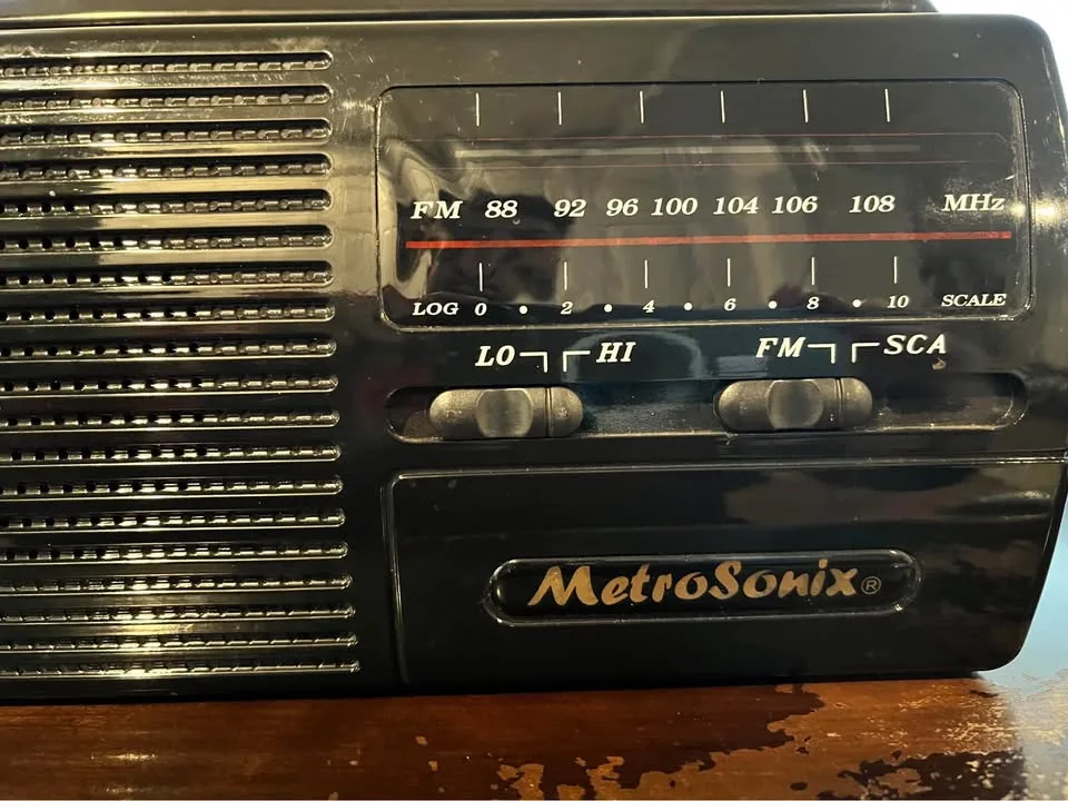 Metrosonix SCA/FM radio image indicator(2)