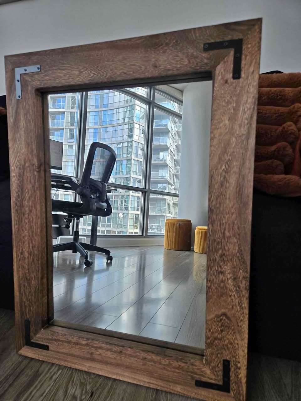 Stunning 32" x 24" Rustic Wall Mirror