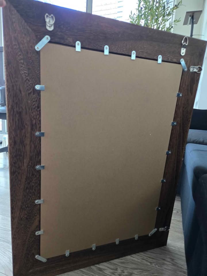 Stunning 32" x 24" Rustic Wall Mirror - photo 3