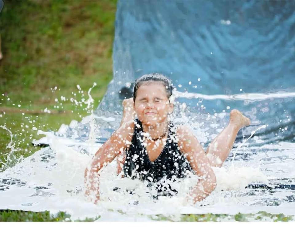 Gnimihz 90ft Slip and Slide with 2 Bodyboards - photo 5