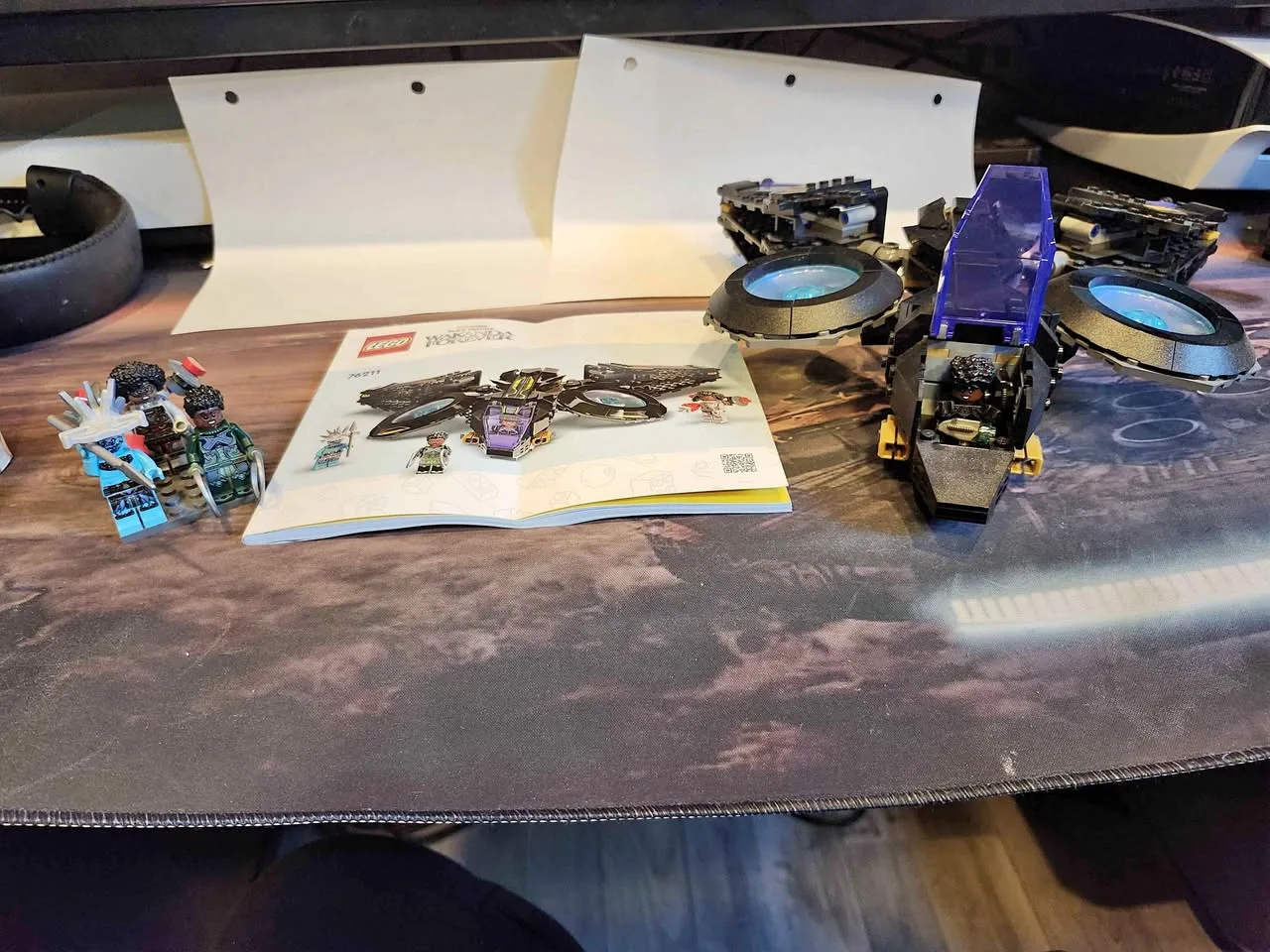 Lego Set-76211 Shuri's Sunbird