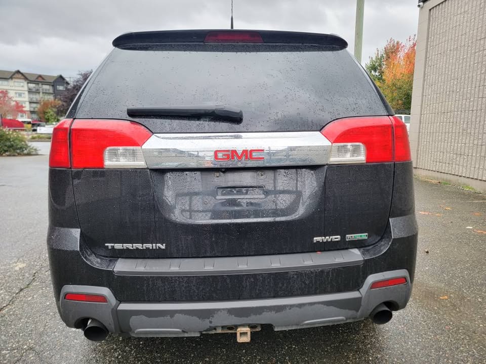 2011 GMC TERRAIN AWD CLEAN TITLE 128k kms - photo 5