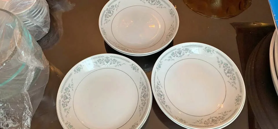 Ceramic Dishes set of 6 thumbnail