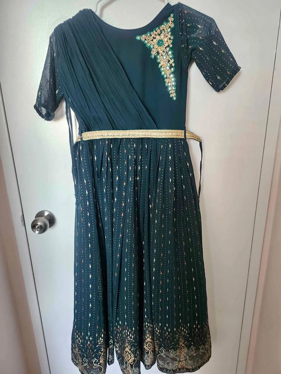 💚 Stunning Dark Green Embroidered Dress - Size 32 💚 thumbnail