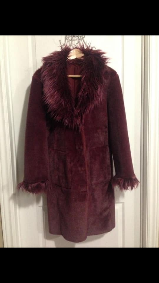 Woman’s Reversible Coat - photo 2