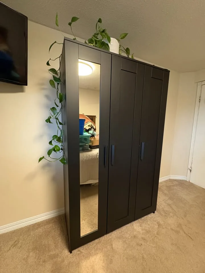 IKEA BRIMNES Wardrobe (Black) image indicator(2)