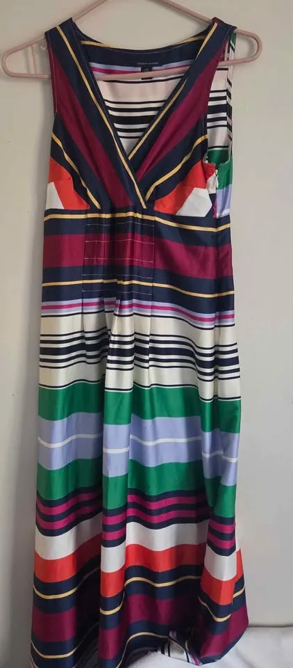 Beautiful dresses image indicator(4)