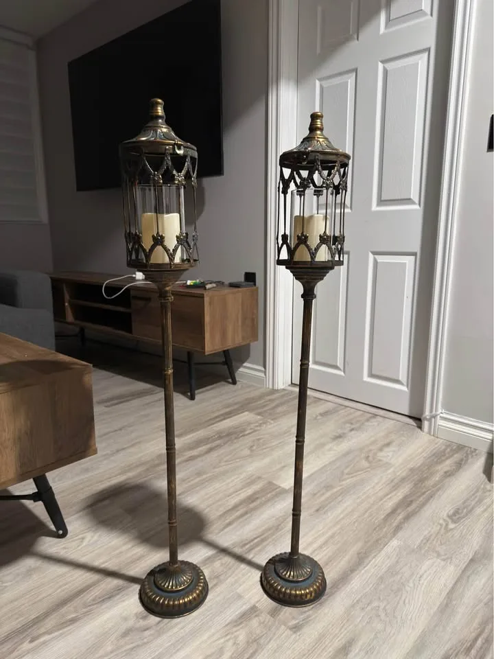 Vintage European Metal Candlestick image indicator(2)