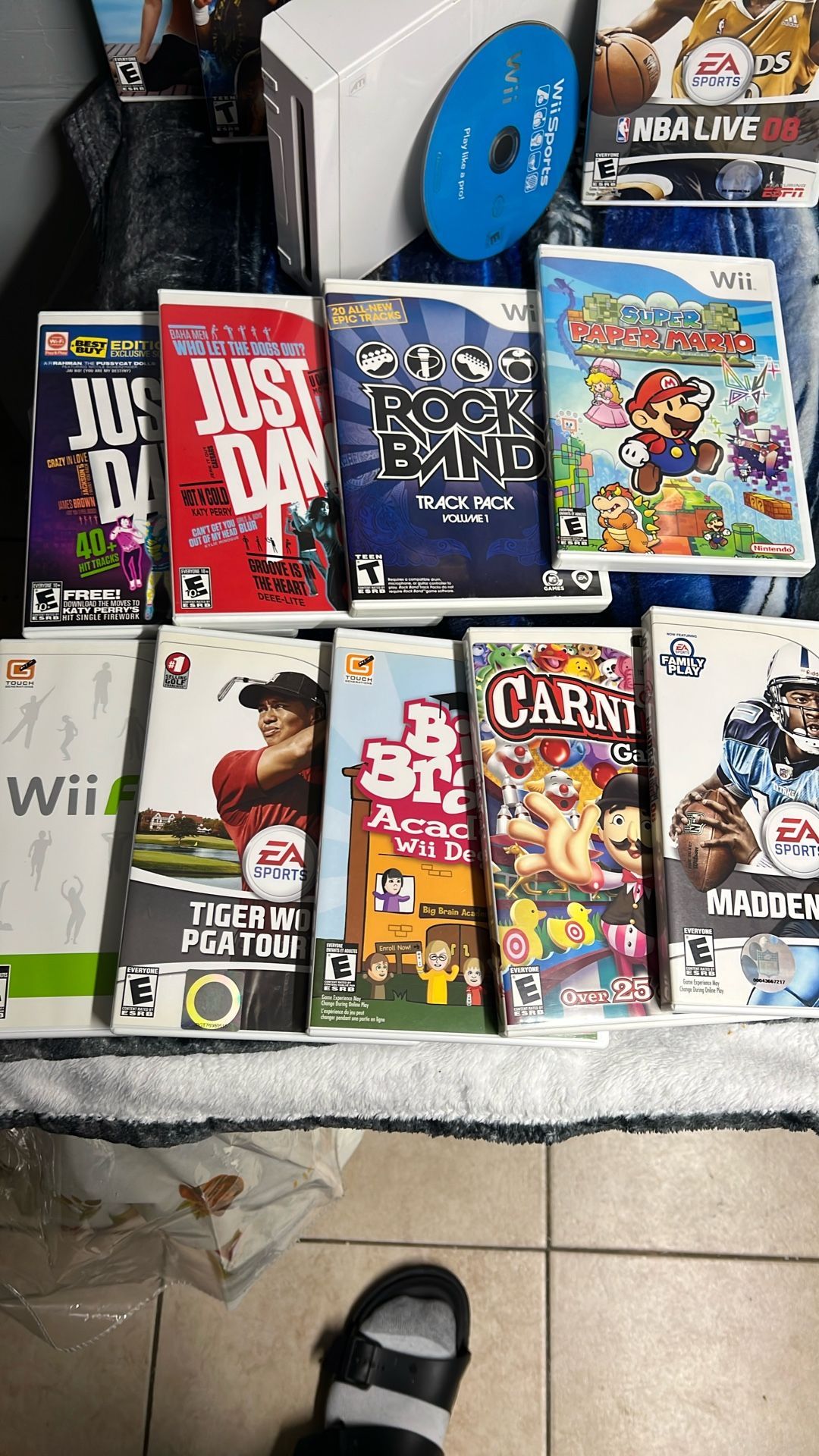 Wii. Buen Estado Más 13 Juegos - photo 2
