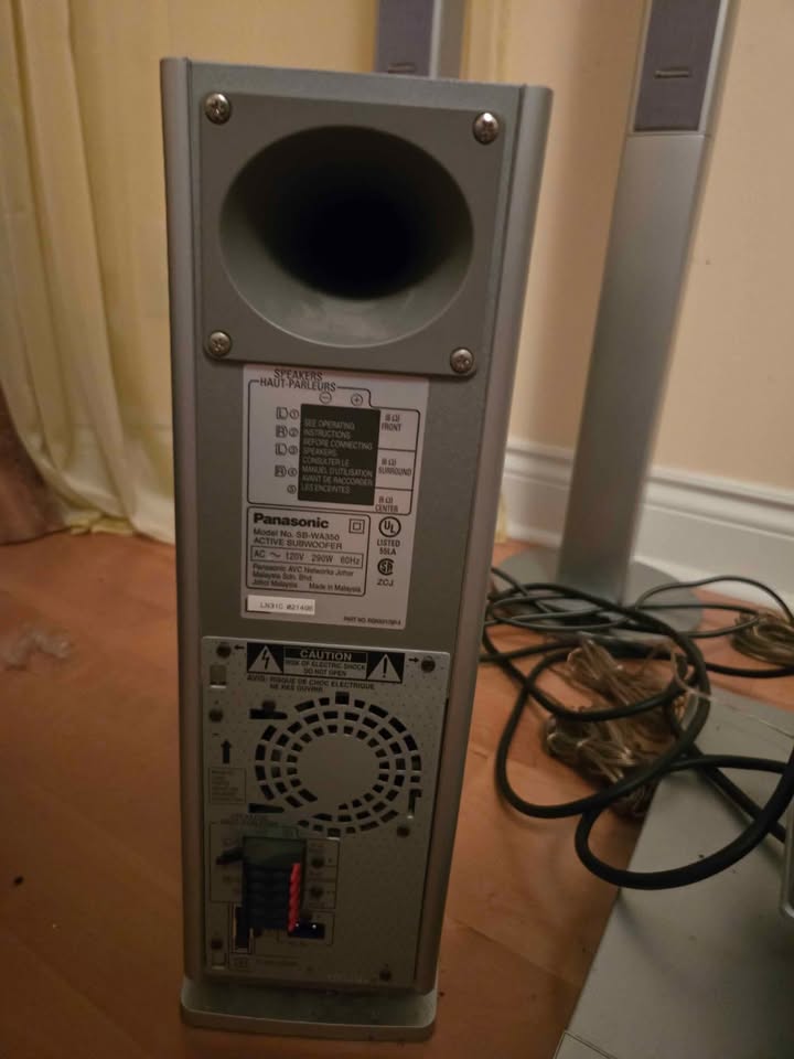 Panasonic Home Theater System (5 Discs) - photo 3