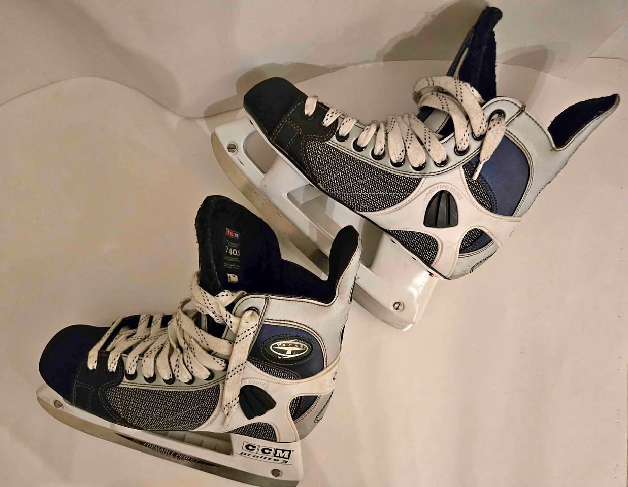 CCM size 7 Ice Skating Shoes