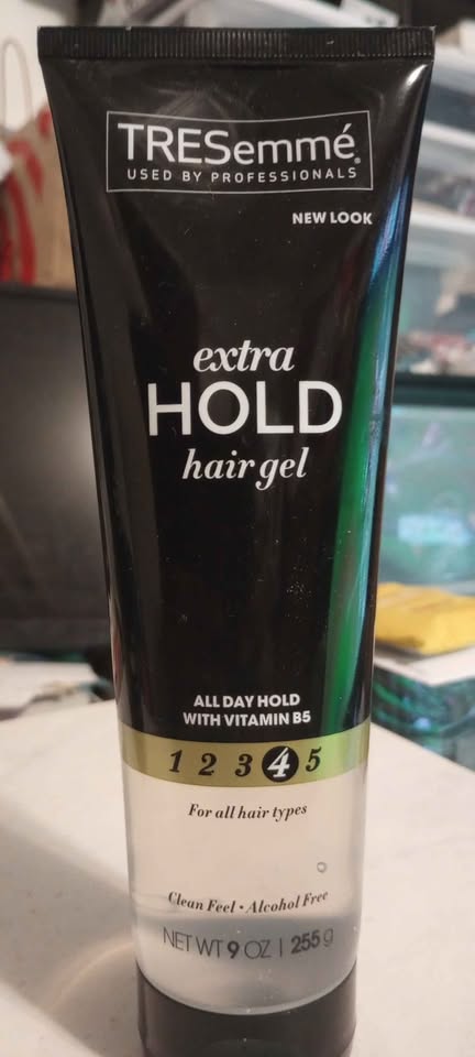 TreSemme Extra Hold styling set - 3 for $10 - photo 4