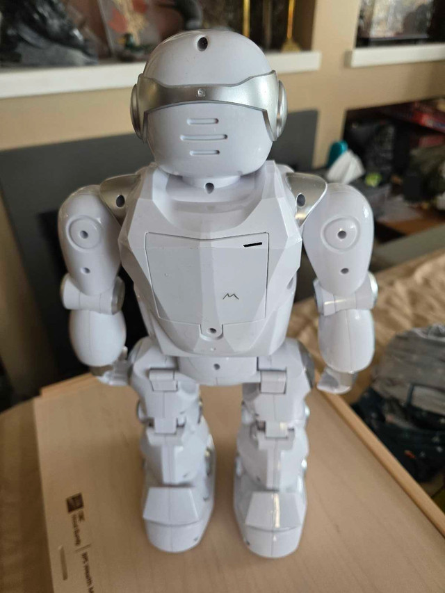 Tech Robot - photo 2