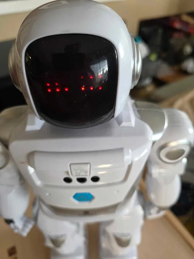 Tech Robot image indicator(3)