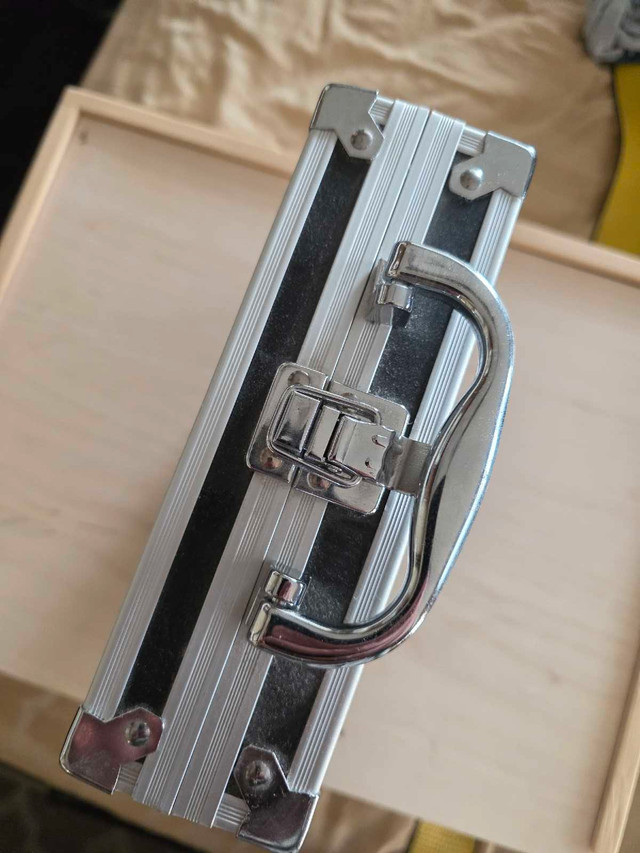 Final reductionl Negreanu  200 Poker Chips 11.5 g Clay and case - photo 4