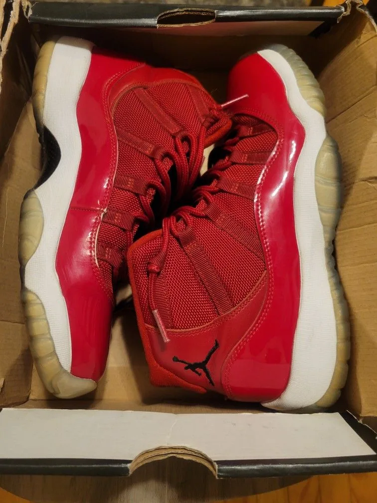 nike air jordan 11 win like 96 xi retro gym red image indicator(3)