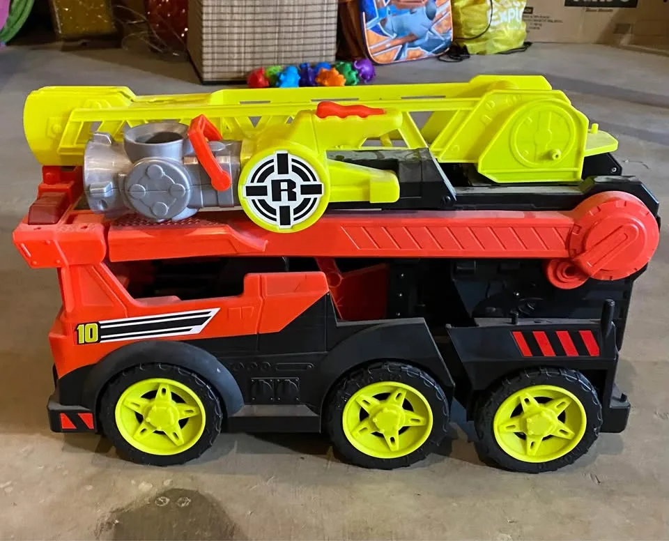 Transforming Fire Truck For Kids image indicator(3)