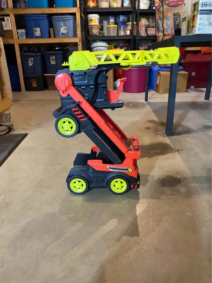 Transforming Fire Truck For Kids image indicator(6)