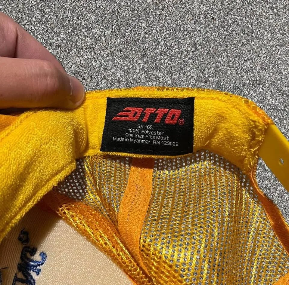 REMI WOLF CONCERT MERCHANDISE ANIMAL TRUCKER HAT image indicator(3)