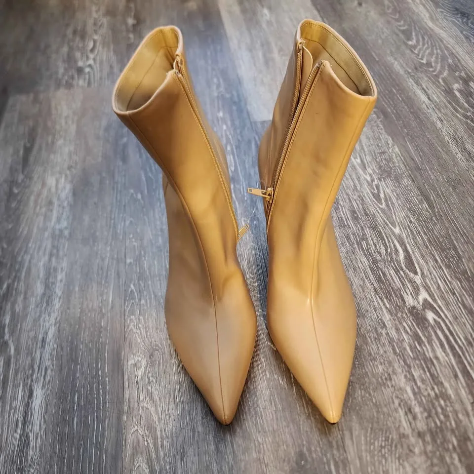 NEW Size 9 Beige Pointed Ankle Boots with Heels image indicator(2)