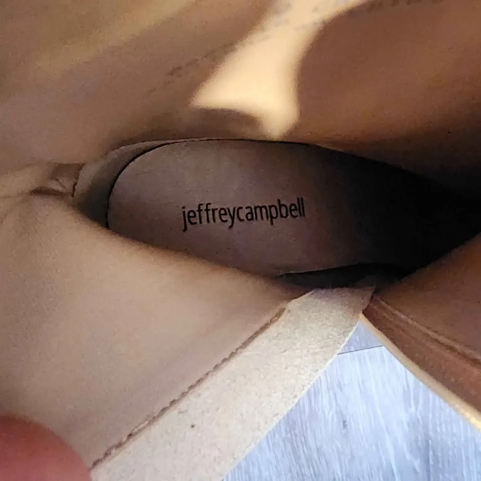 NEW Size 9 Beige Pointed Ankle Boots with Heels image indicator(6)