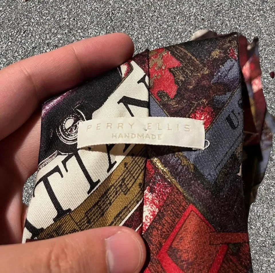 HANDMADE PERRY ELLIS TIE image indicator(3)