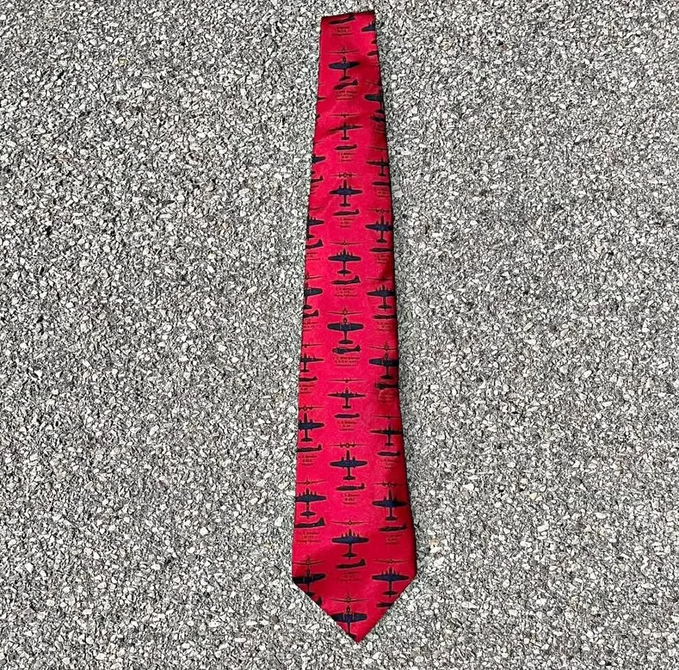VINTAGE JOSH BACH WW2 U.S MILITARY AIRCRAFT Tie thumbnail