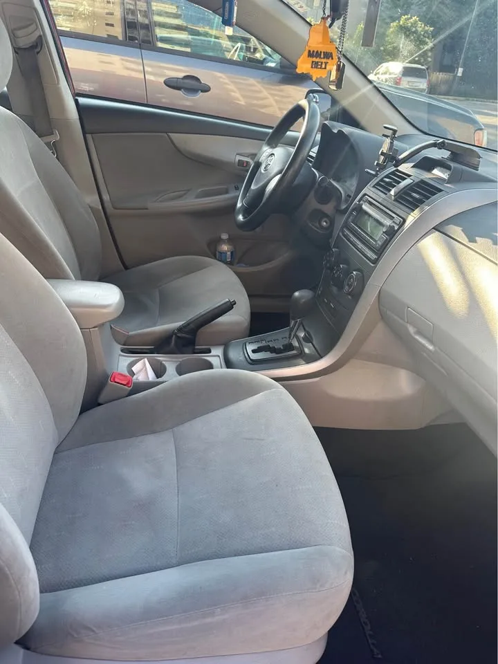 2012 Toyota Corolla CE – 294000km image indicator(8)