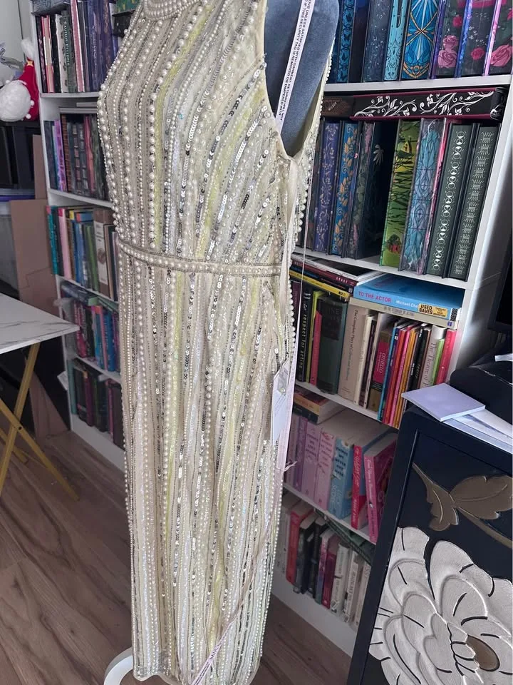 Mac Duggal Midi buttery yellow dress size 10 image indicator(3)