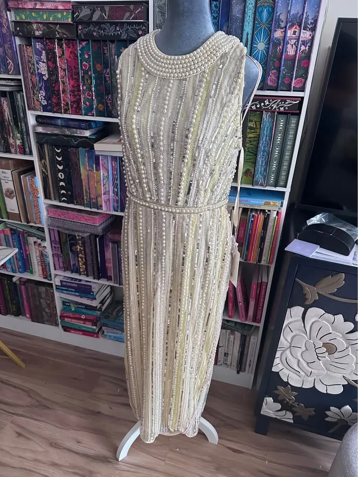 Mac Duggal Midi buttery yellow dress size 10 image indicator(8)