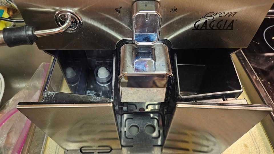 Gaggia Brera Espresso Machine - photo 5