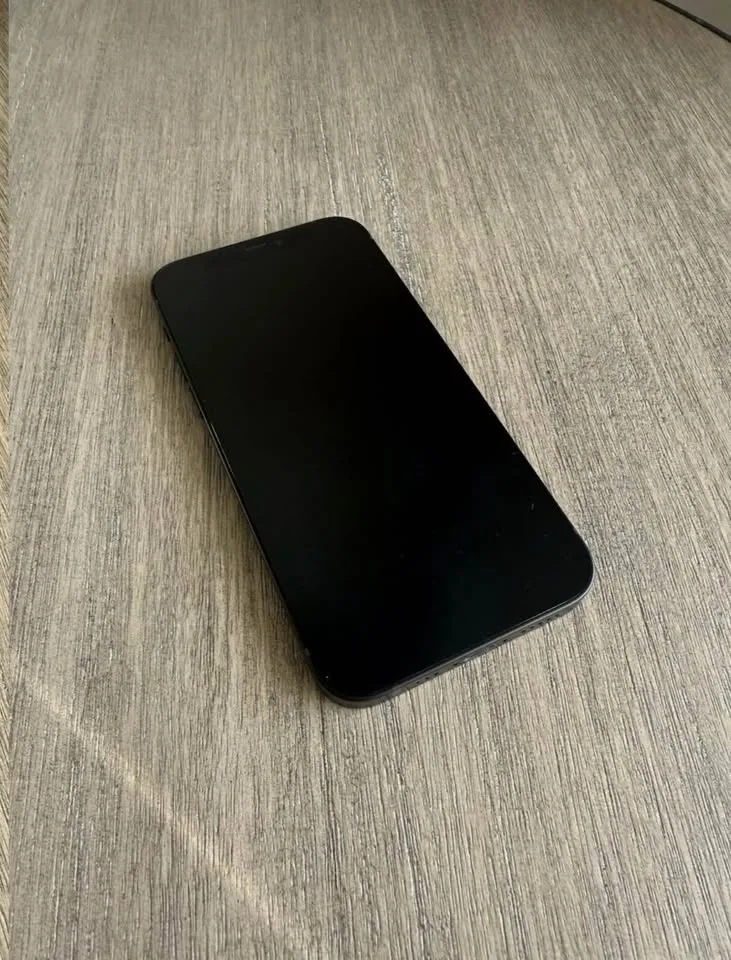 iPhone 12 64gb (Midnight UNLOCKED) image indicator(3)