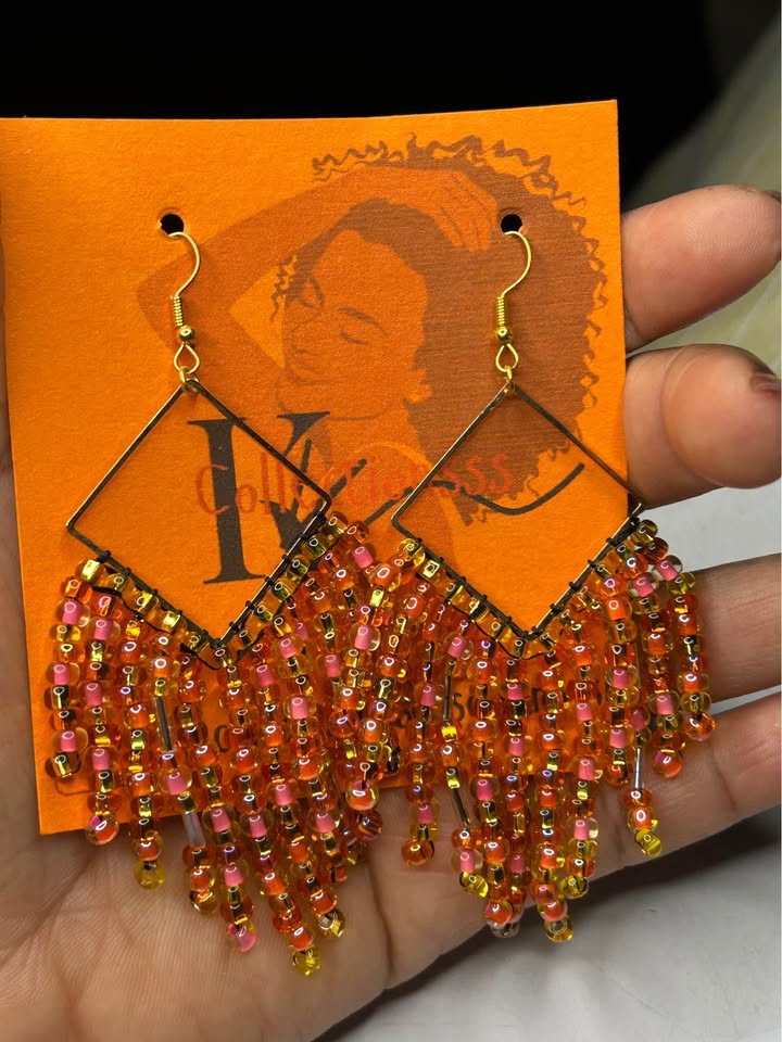 Halloween fringe earring - photo 2