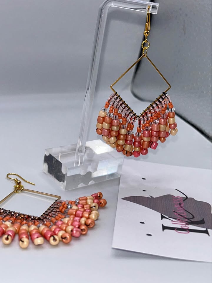 Halloween fringe earring - photo 3