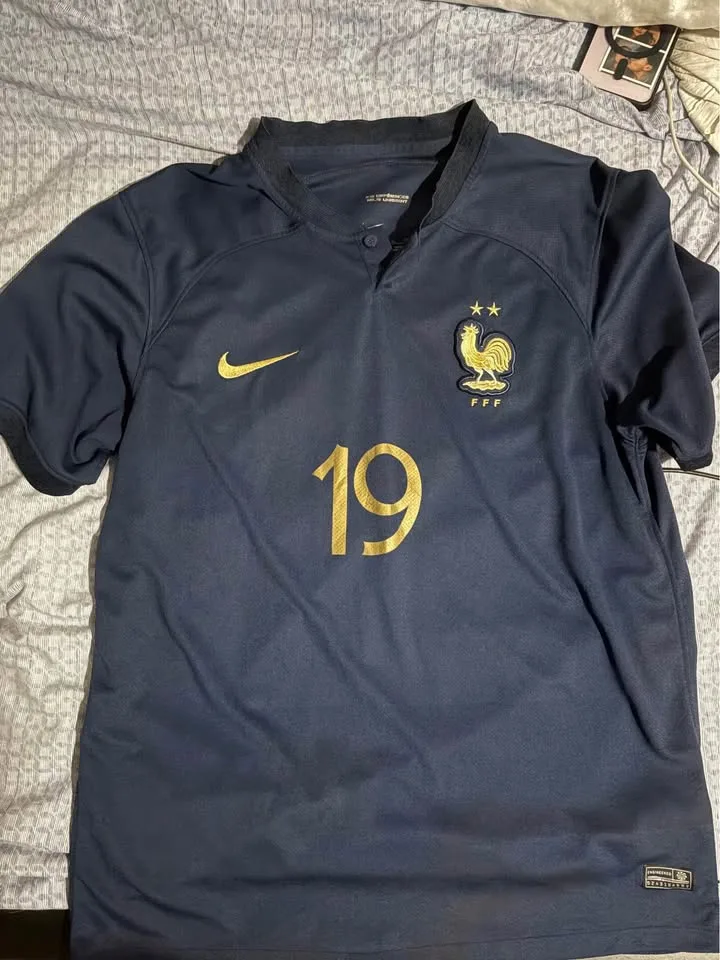 Jerseys for sale image indicator(2)