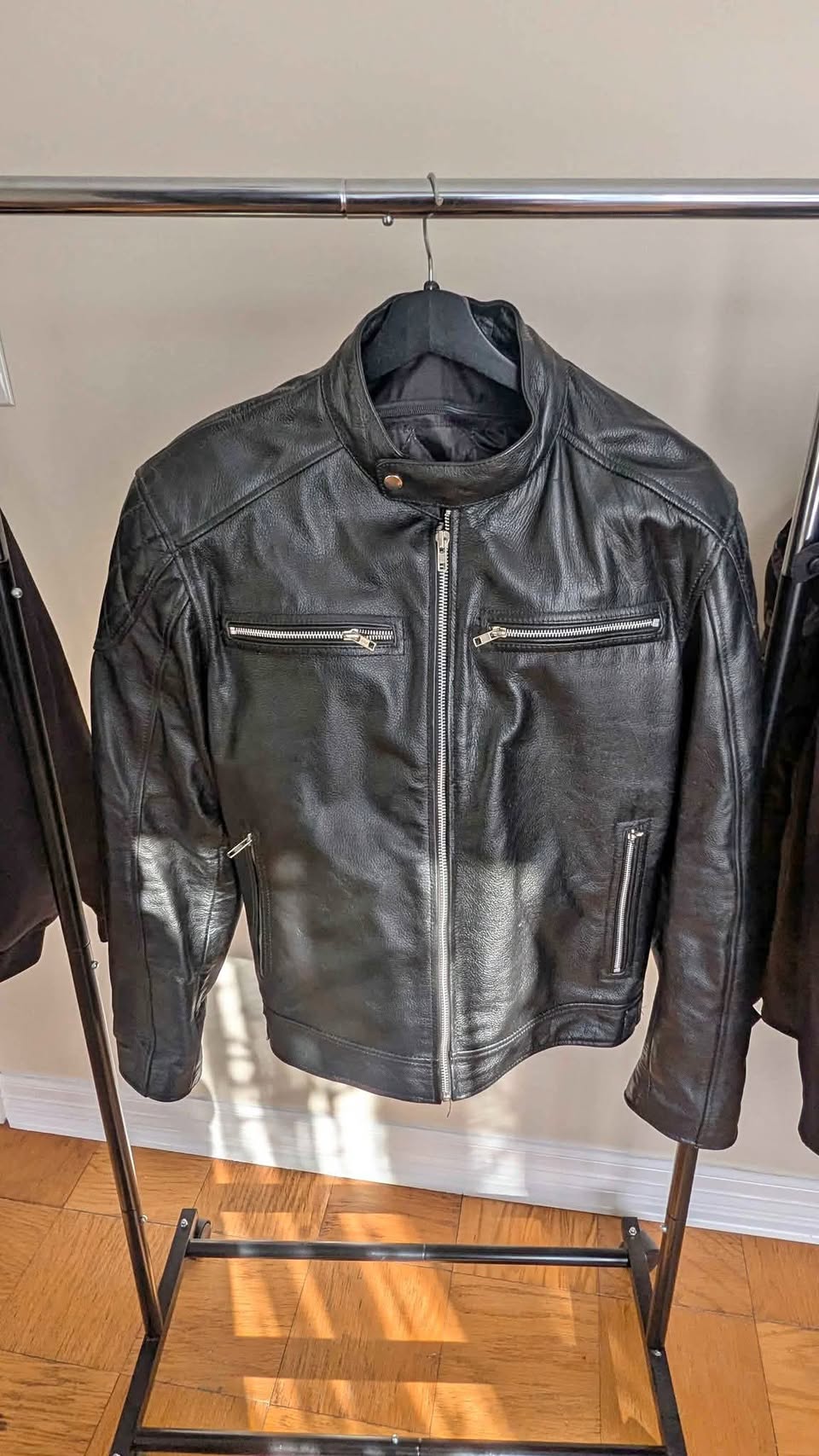 Motorcycle leather jacket (M)