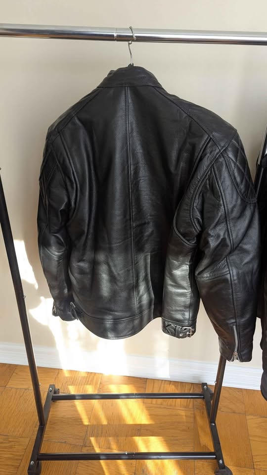 Motorcycle leather jacket (M) - photo 2