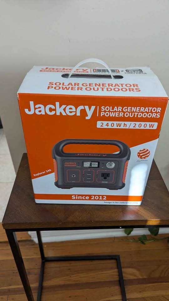 Jackery Explorer 240WH/200W - photo 5
