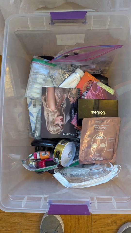 Beauty Jackpot: $35 each bin (New & slightly used) - photo 3