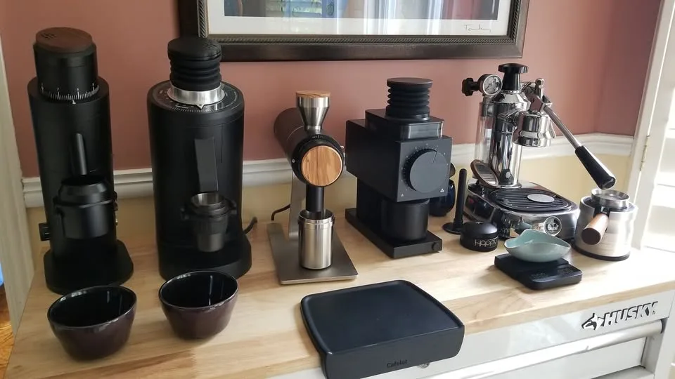 Option-O Lagom P64 w/ SSP MP Burrs + Wood Cap image indicator(3)