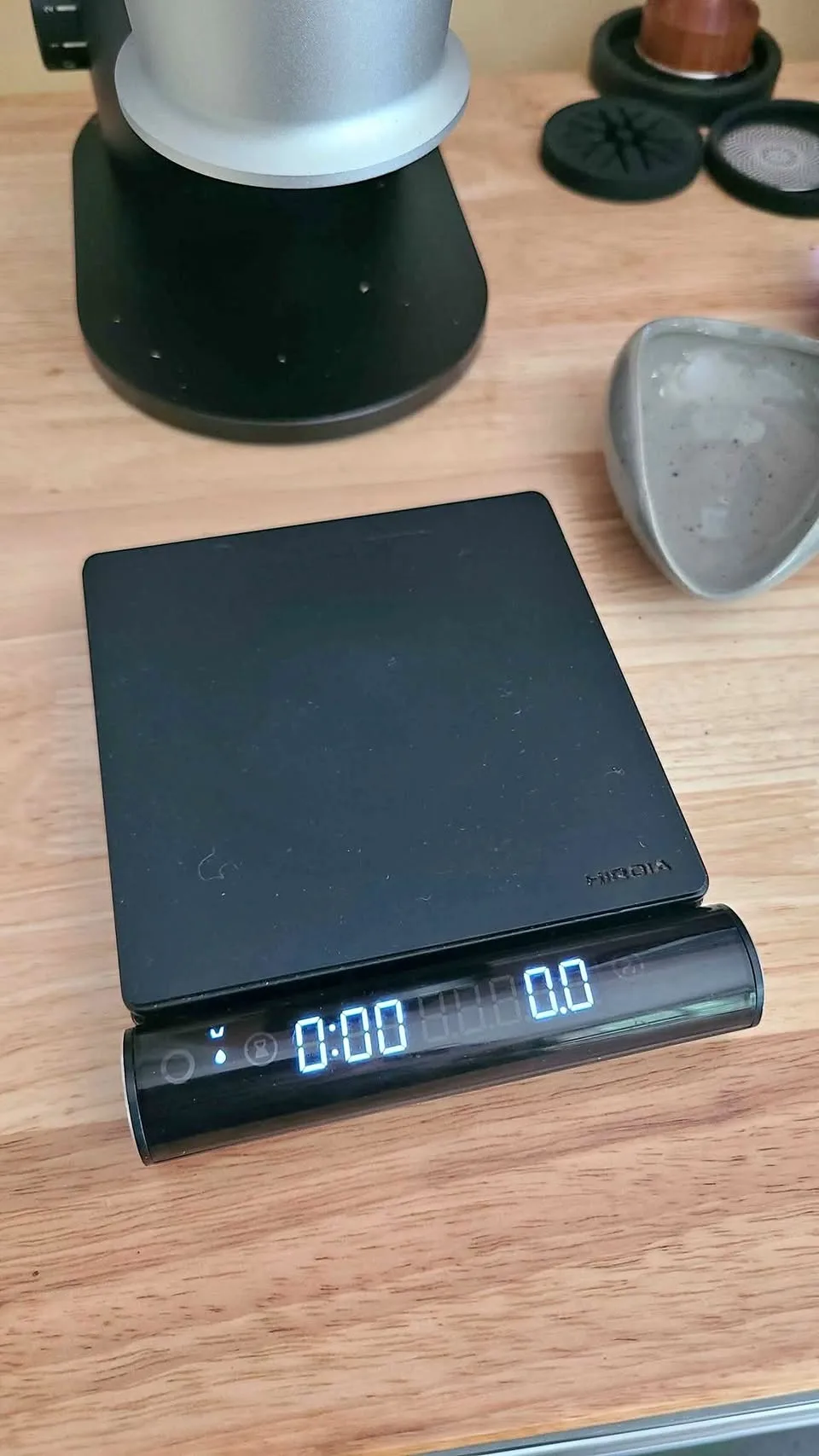 Hiroia Jimmy smart coffee scale thumbnail