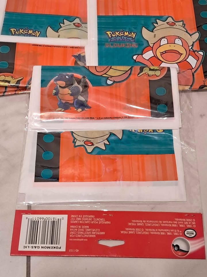 Lot of 4 vintage pokemon gift/loot bags - photo 2