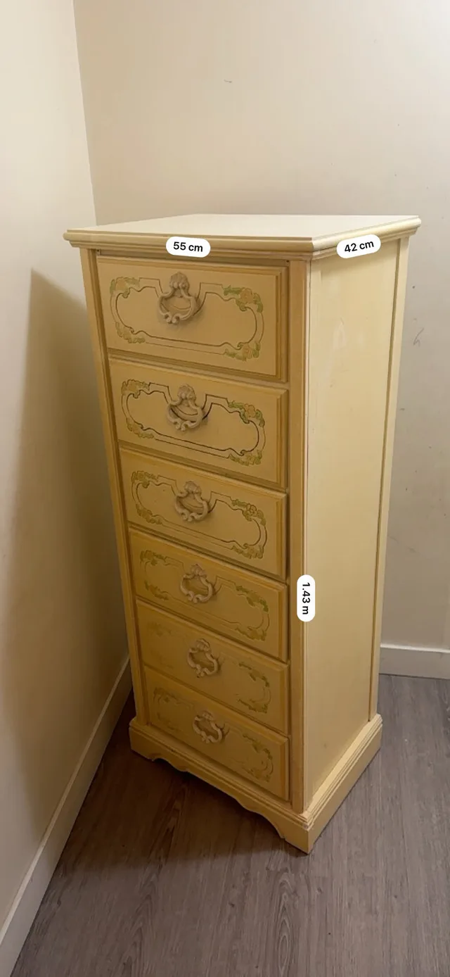 6-Drawer Resl Wood Dresser image indicator(2)