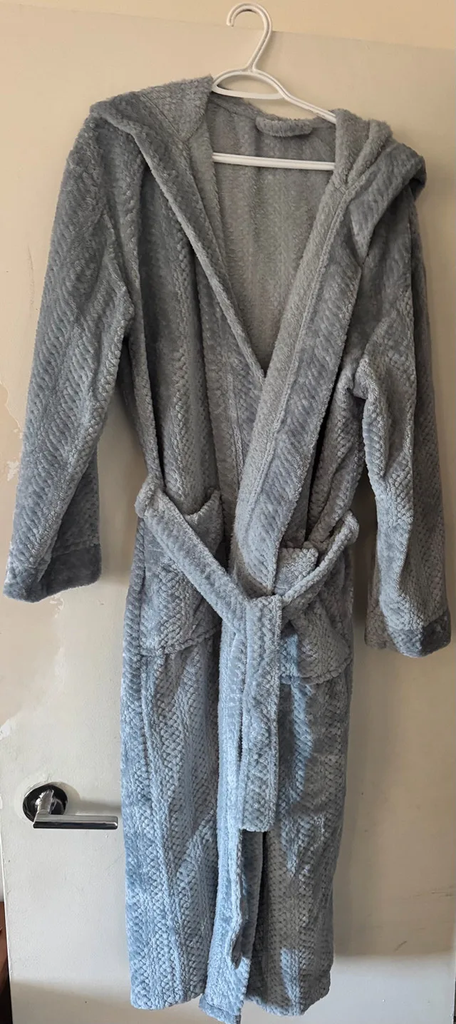 Kemusi Robe - L image indicator(2)