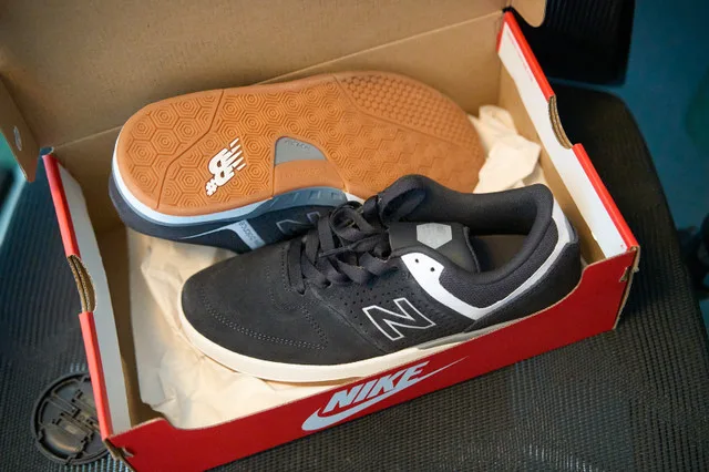 NEVER WORN US Size 8 New Balance 533v2 image indicator(3)