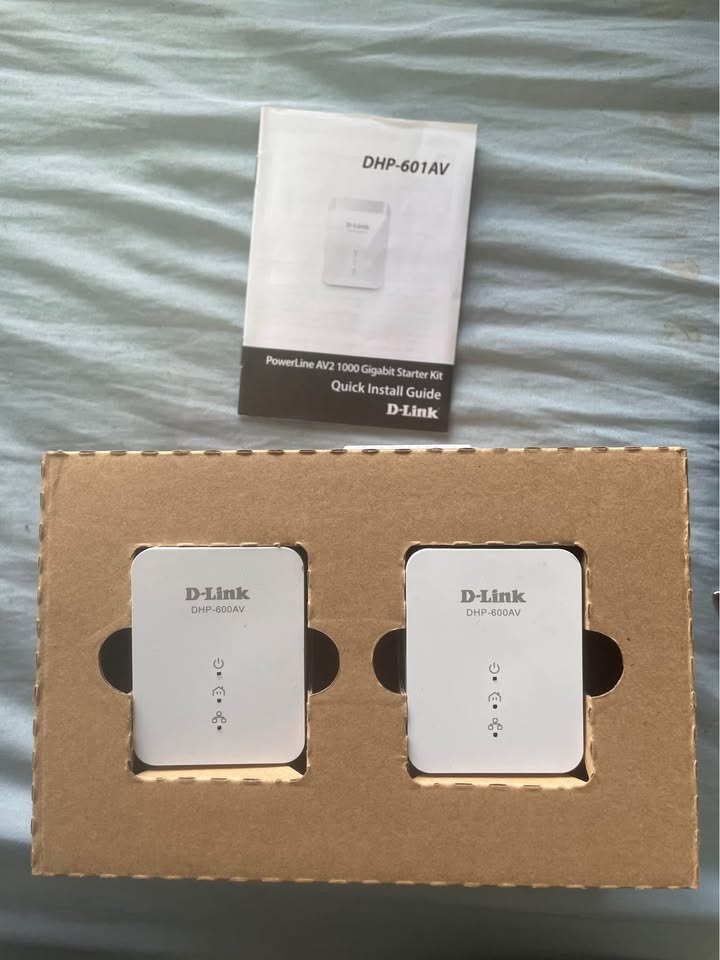 D-Link PowerLine AV2 1000 Gigabit Starter Kit - photo 2