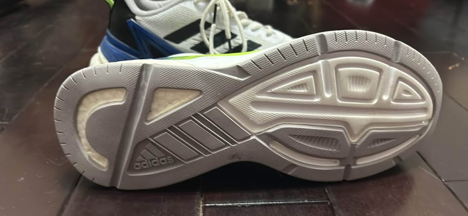 Adidas shoes - photo 4